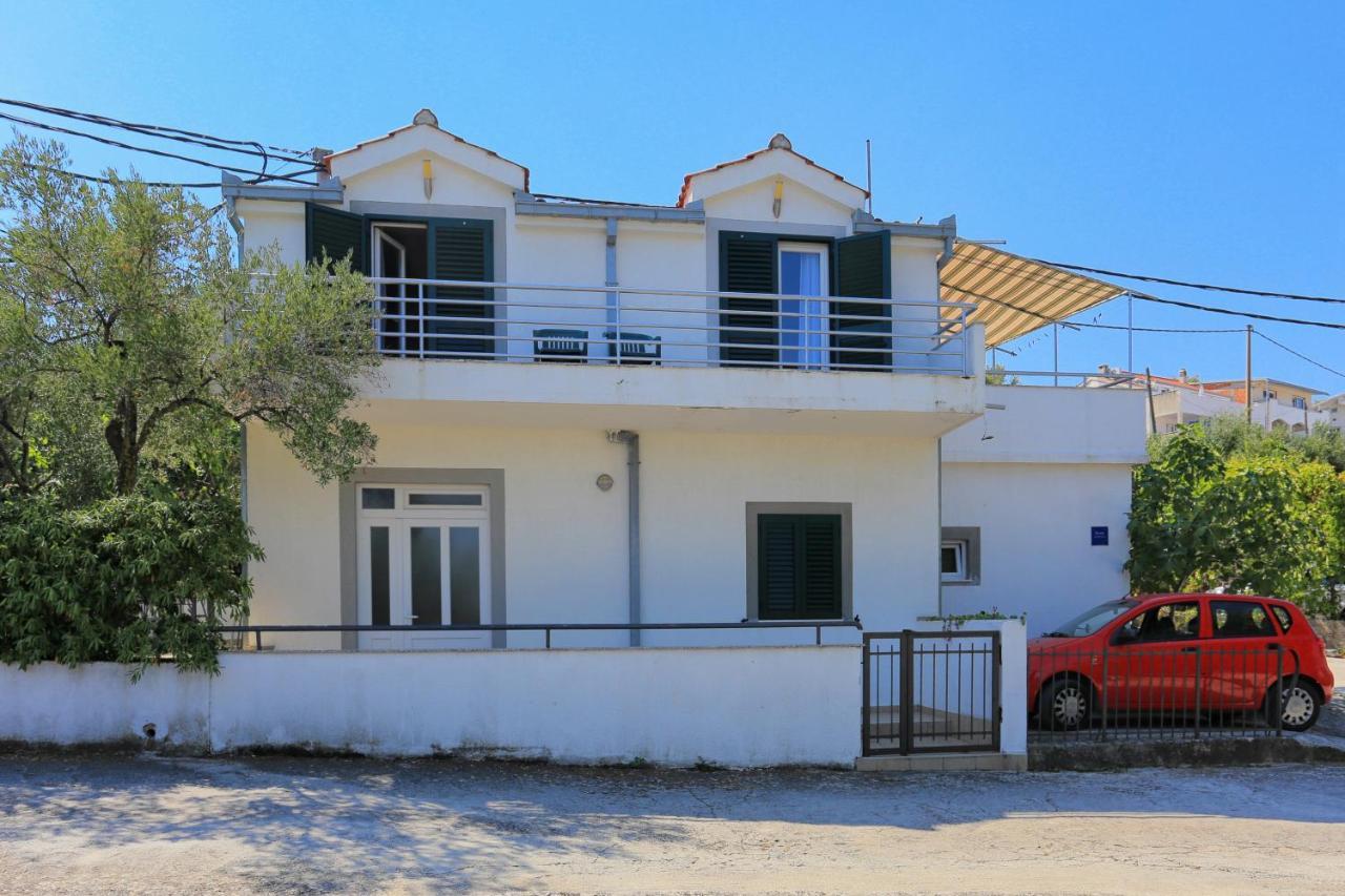 Apartments By The Sea Arbanija, Ciovo - 4320 Trogir Exterior photo