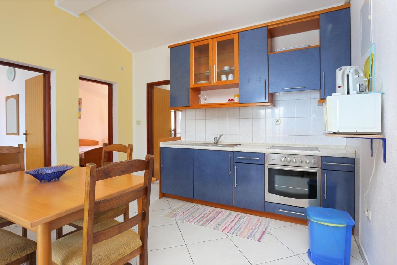 Apartments By The Sea Arbanija, Ciovo - 4320 Trogir Exterior photo